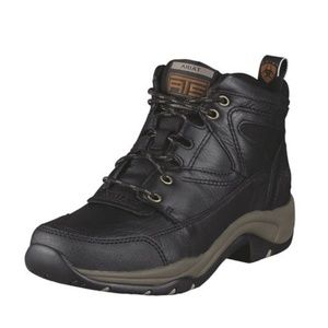 Black leather boots Ariat terrain size 7